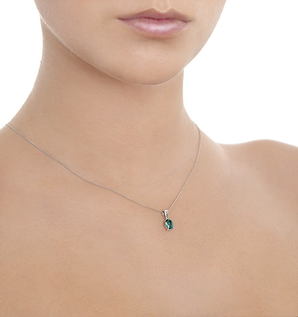 Emerald 7 x 5mm Pendant Necklace Set in 9K White Gold